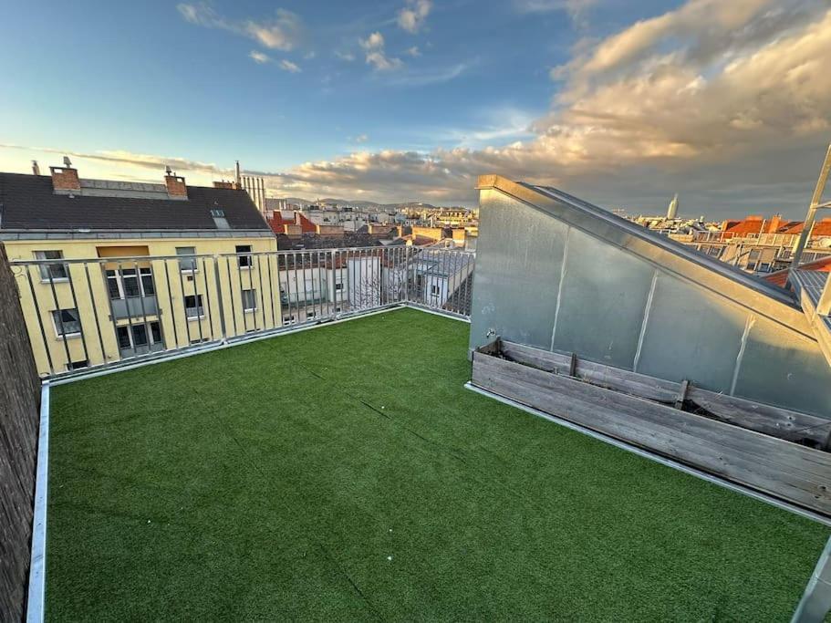 Scenic Rooftop Flat With Terrace Wien Ngoại thất bức ảnh
